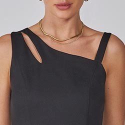 vestido preto detalhes giane pequeno