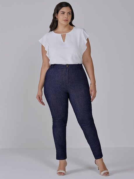 calca jeans reta plus size jamile frente