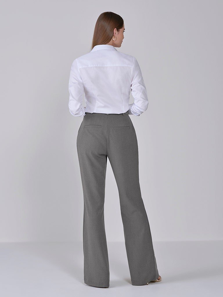 camisa monograma branca ava costas