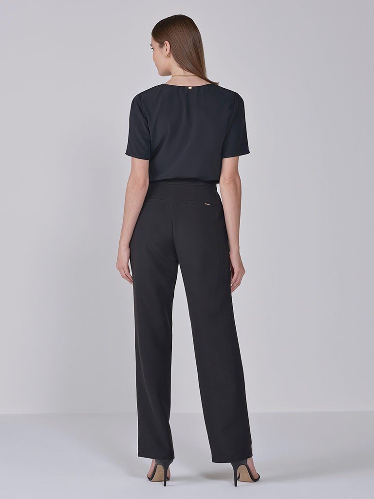 blusa decote v preto nilda costas