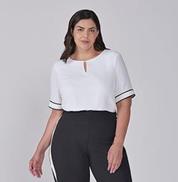 blusa off white com filete preto nagila plus size pequeno