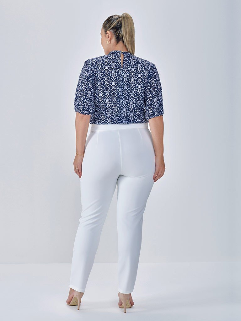 calca off white plus edna frente