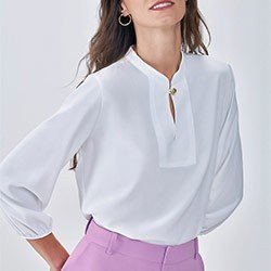 blusa off white peitilho taeme pqno