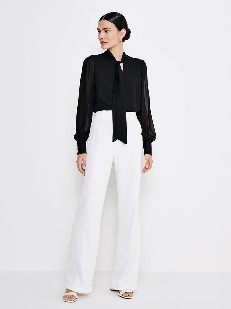 blusa preta gola laco plus vanilde frente