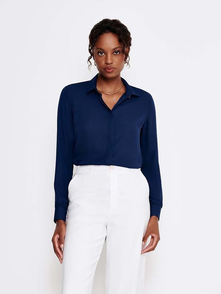 camisa de crepe marinho blair capa1
