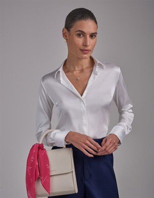camisa sobreposta com amarracao vestido preto