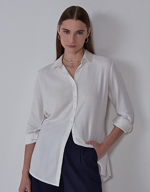look natural com camisa amarrada calca amarelo