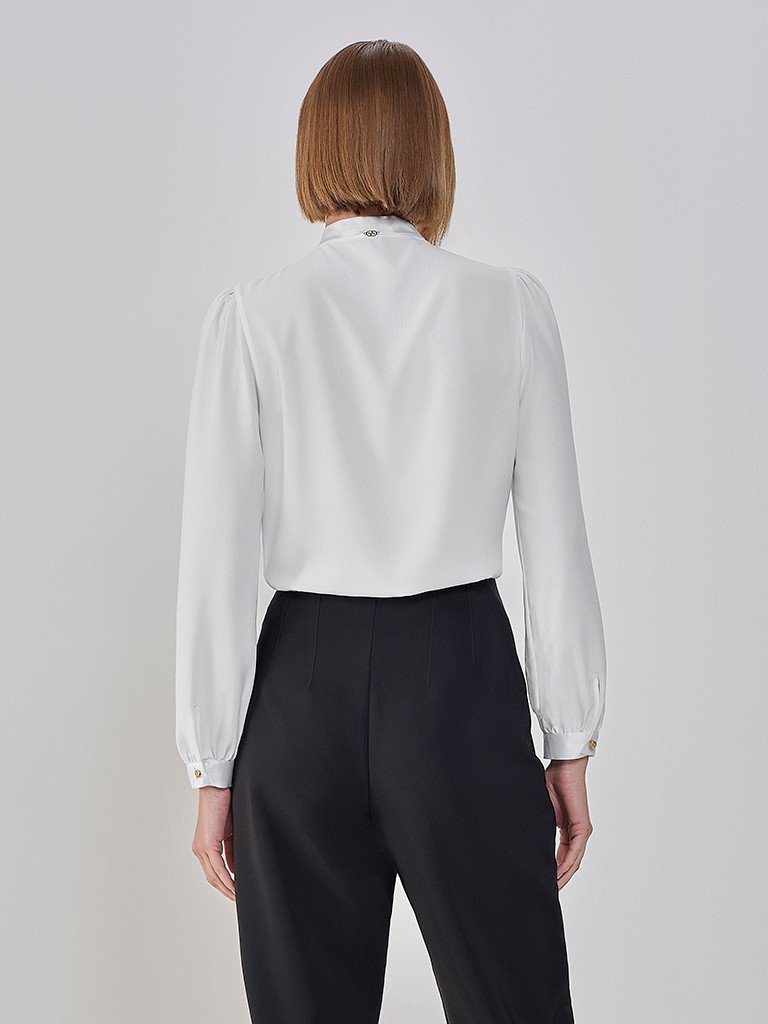 blusa off white gola laco costas