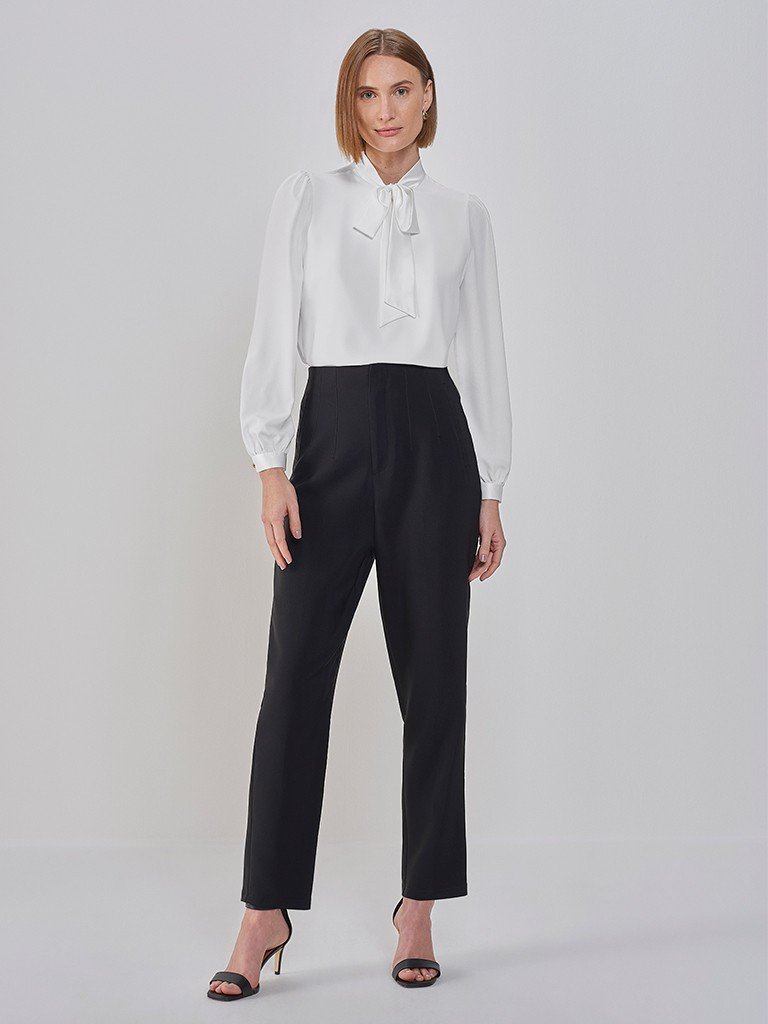 blusa off white gola laco frente
