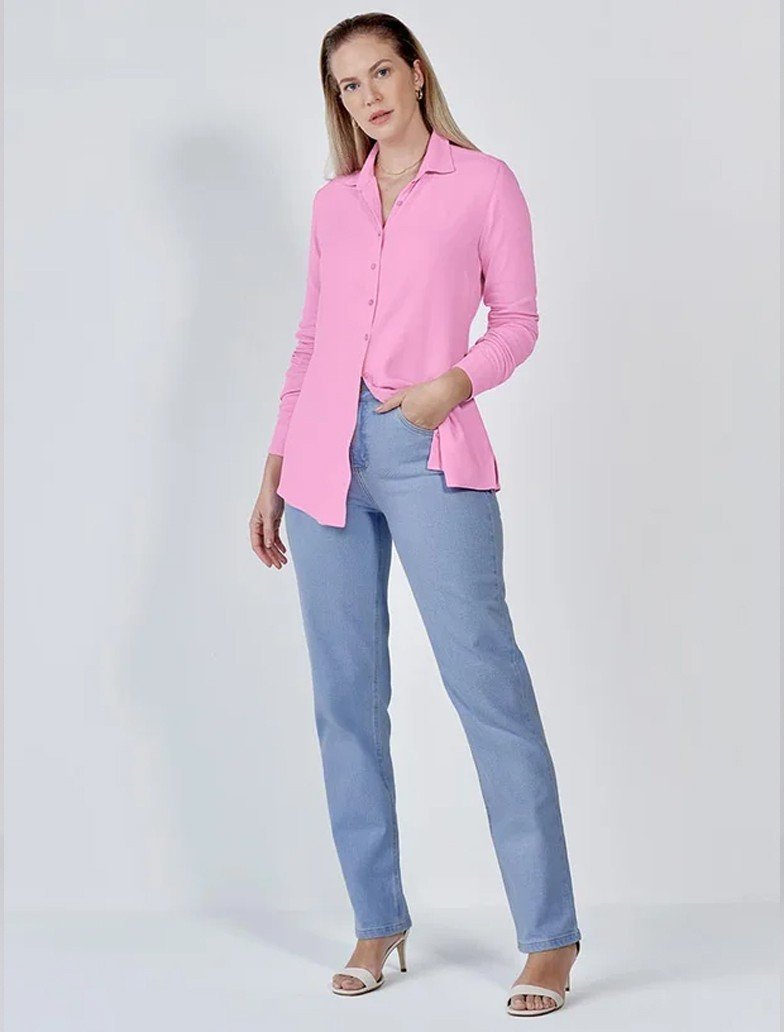 look natural com camisa amarrada calca amarelo