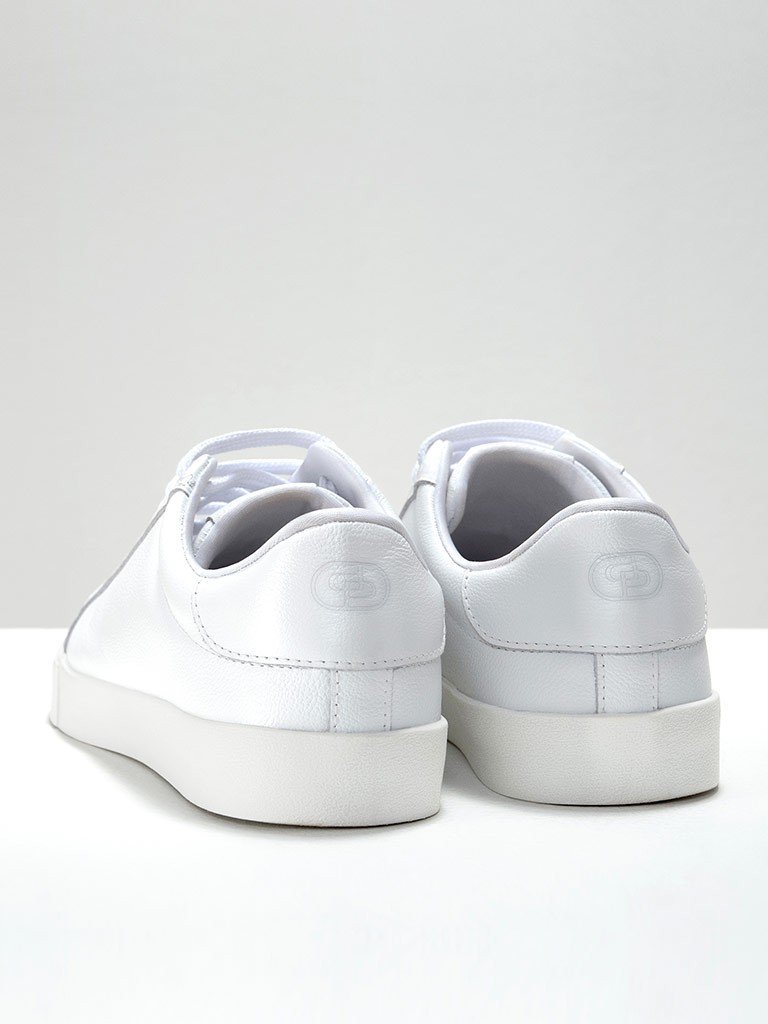 tenis branco basico costas