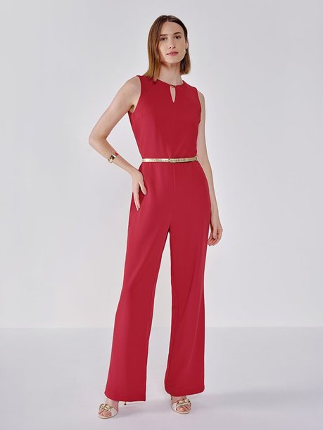 Macacão Vermelho com Decote V e Canutilho Dourado Romena