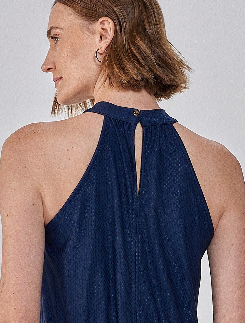 vestido marinho detalhe