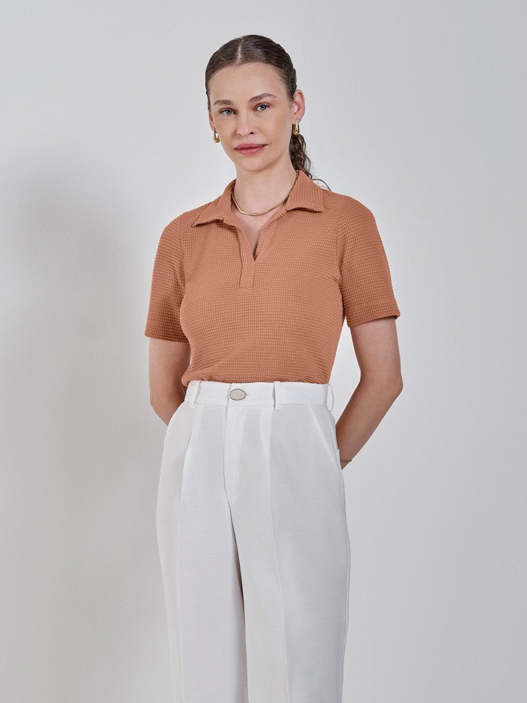 polo nude malha capa