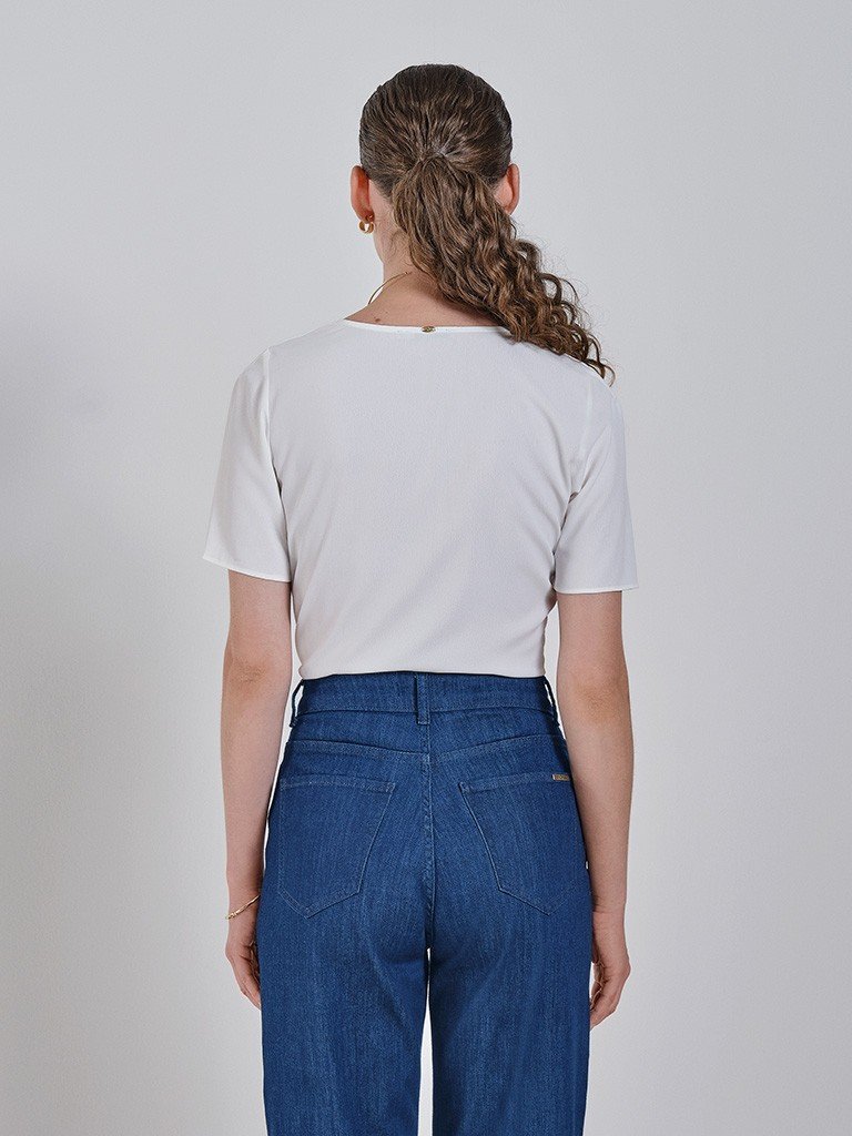 blusa off white nubia costas