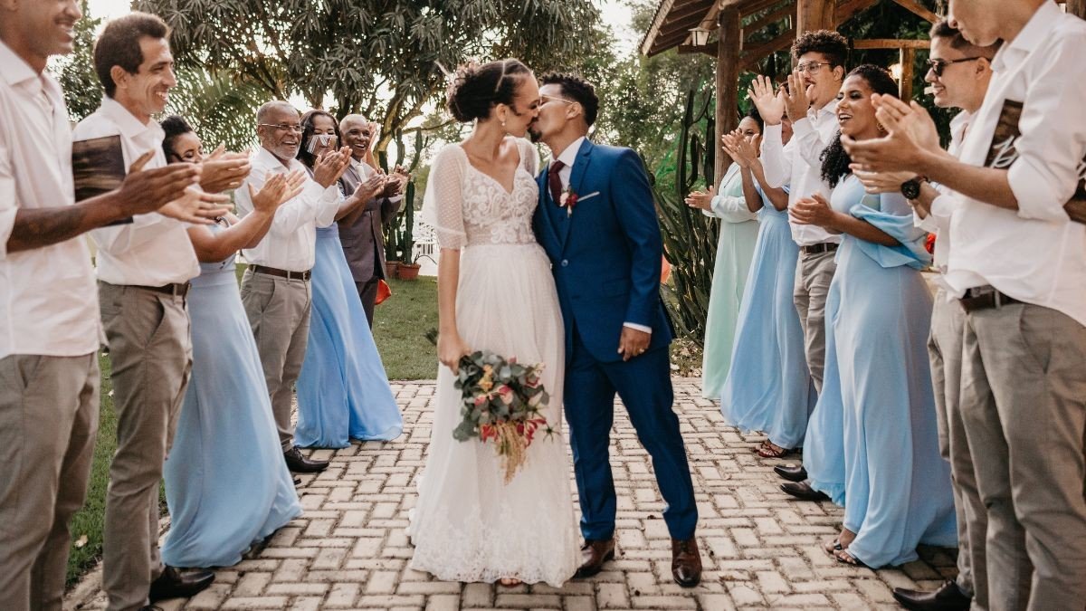 Roupa para Casamento de Dia: Guia Completo para Escolher o Look Perfeito!