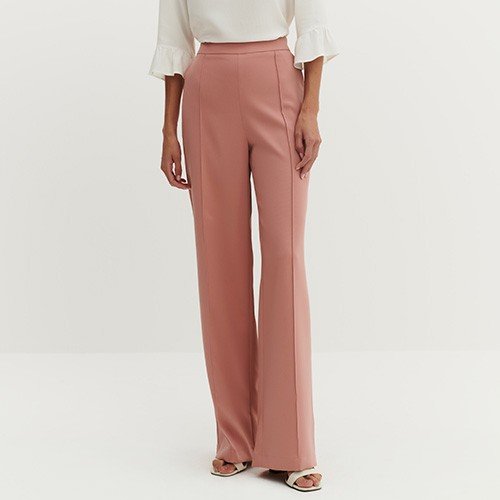 calca jeans modelo alfaiataria flare cintura media eleine mini frente
