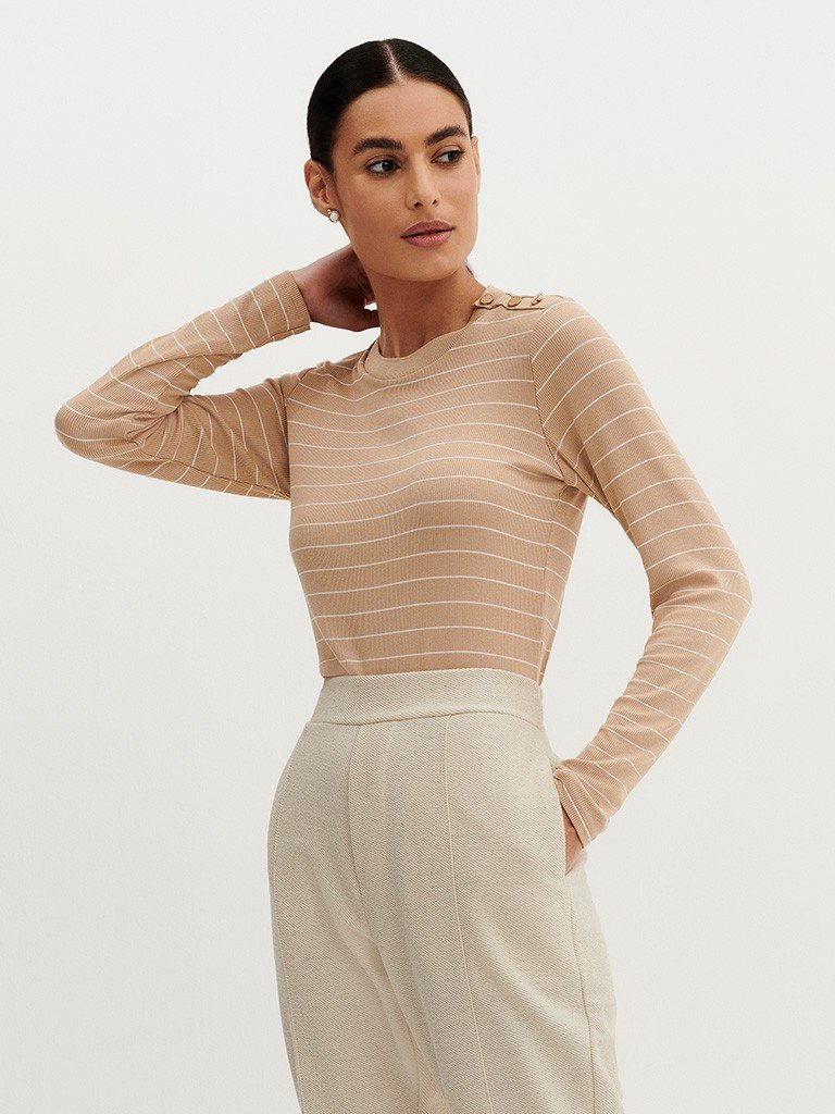 foto frente de perto luana