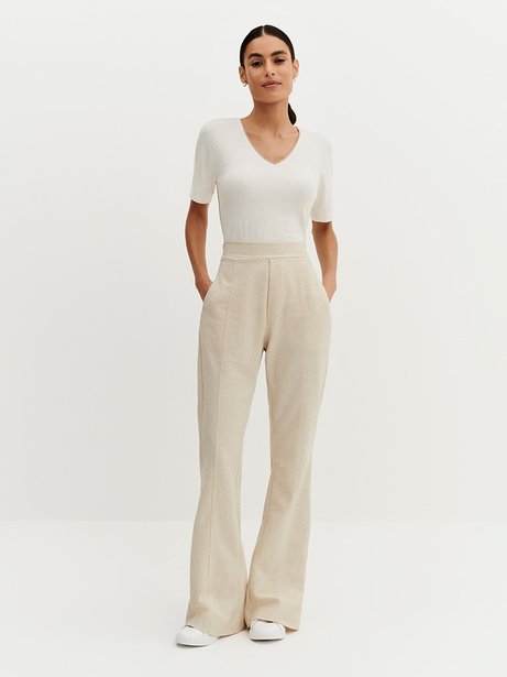Calça Flare de Moletom Sarjado de Linho Natural Kim