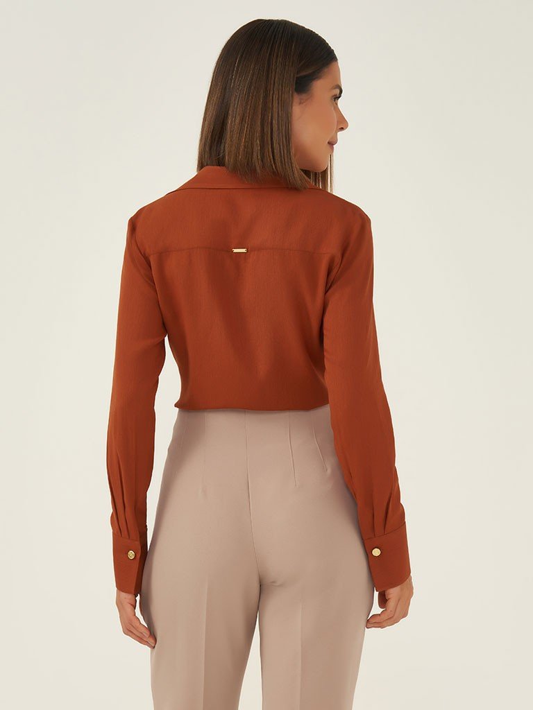 camisa nivea costas cropado