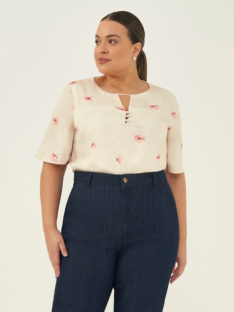 Blusa manga curta em Viscose estampada floral baunilha Sirley