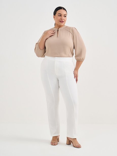 Calça Reta Slim de Alfaiataria Plus Size Off White Edna