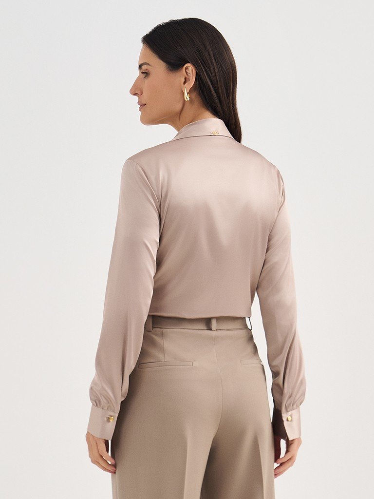 camisa amelia detalhe costas