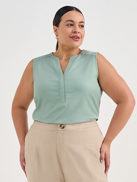 Regata de Viscose Plus Size Verde Sálvia Briana