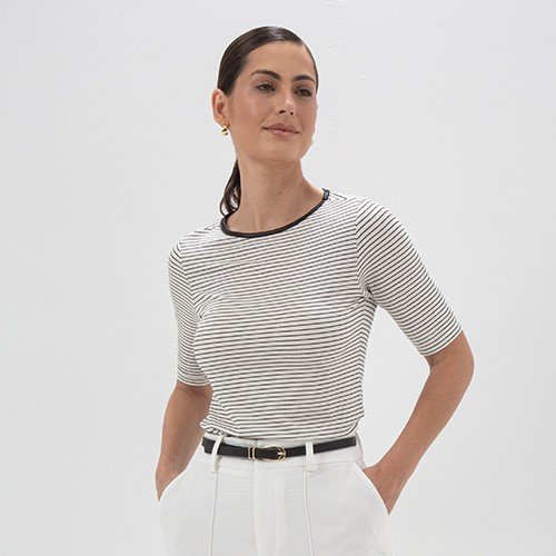 blusa listrada off white manga curta belanie detalhes