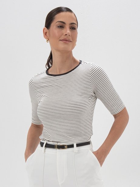 Blusa Listrada de Malha Canelada Belanie
