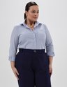 Camisa Oversized Listrada Plus Size Azul e Off White Selena