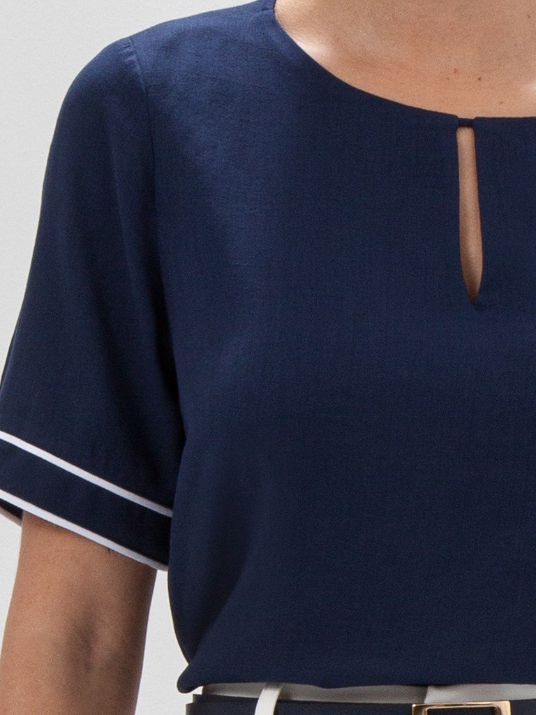 blusa iracema detalhes tecido e manga