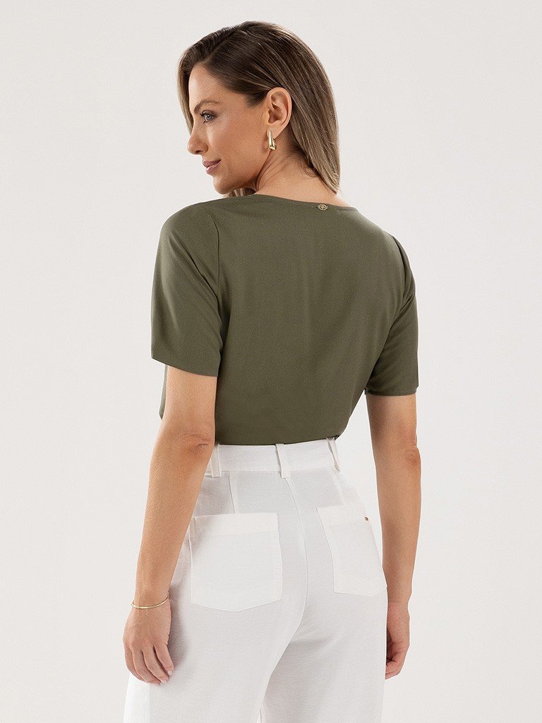 blusa kiara detalhe costa