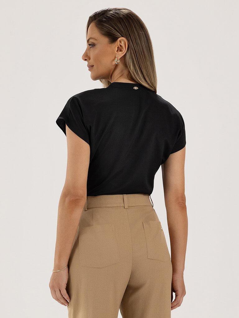 blusa neia detalhe costas