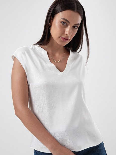 Blusa sem Manga com Peitinho Suelen