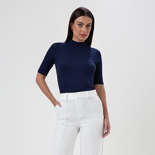 blusa manga curta gola alta bertha descricao