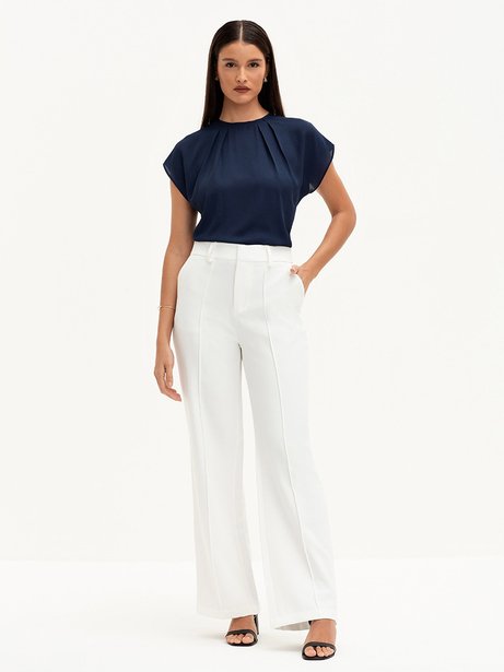 Calça Wide Leg com Nervura Off White Coralina