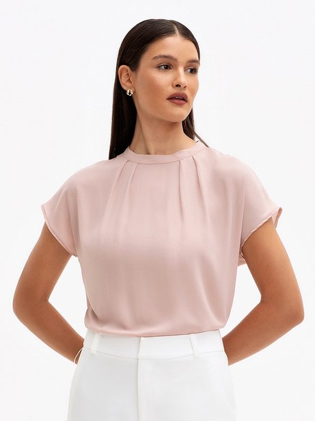 Blusa com Ombros Deslocados de Crepe Rosa Analu