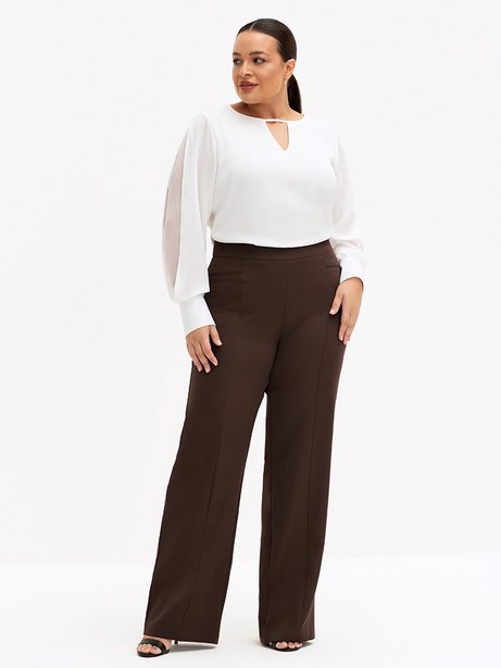 Calça Wide Leg de Alfaiataria Plus Size Marrom Beatriz