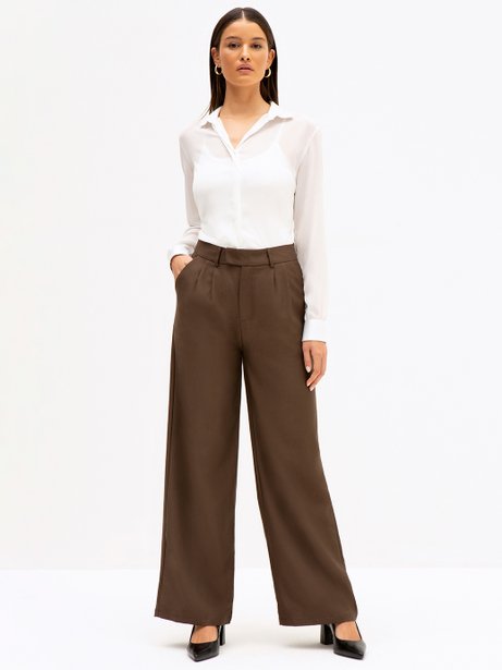 Calça Wide Leg com Transpasse no Cós Marrom Lindamir