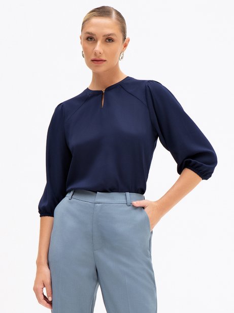 Blusa Manga 7/8 em Crepe Marinho Evelina
