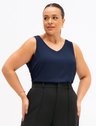 Regata Feminina Decote V Marinho Plus Size Brites