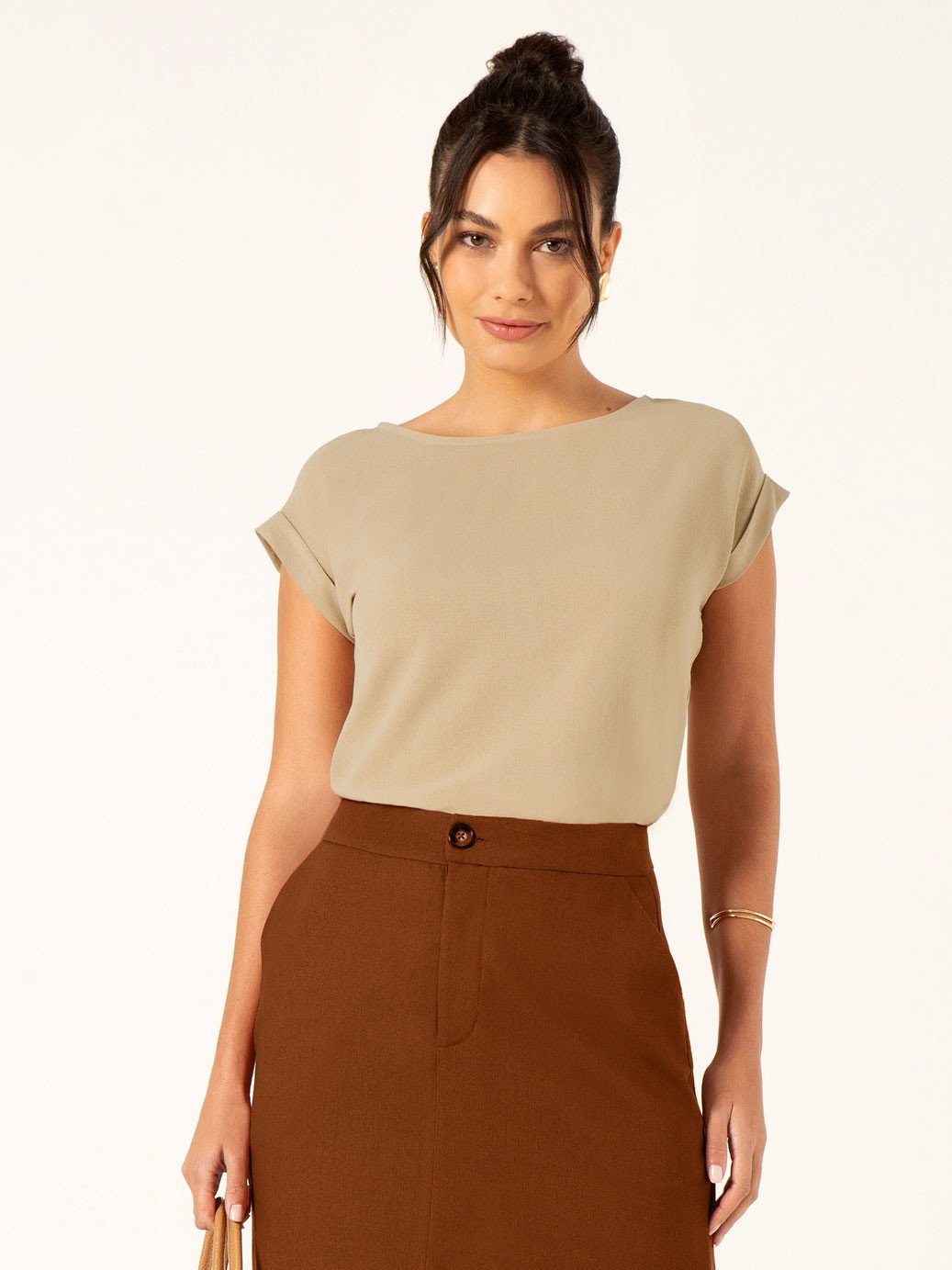 blusa helen saia heleonor bracelete hungria sapato pami