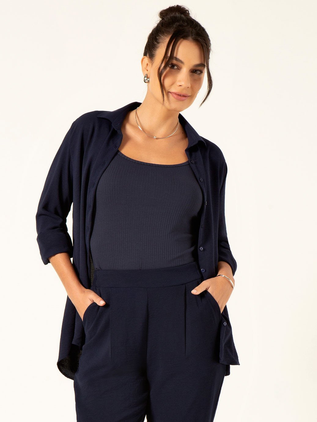 camisa helo blusa danusa calca isis