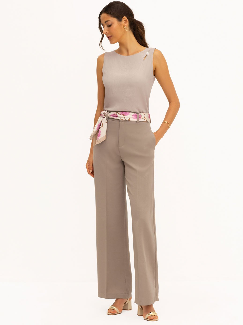 regata com botao organico no ombro mocha mousse micaela1