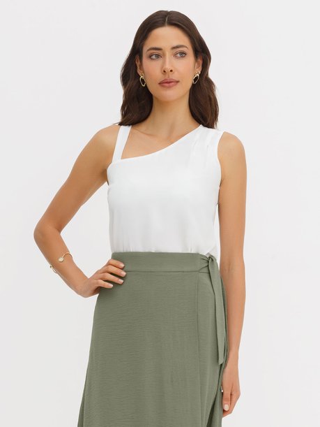 Blusa Assimétrica em Crepe Off White Olga