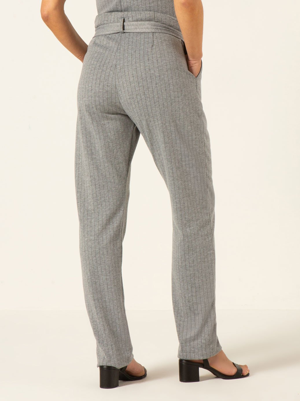 10800306 fabiana e 19200455 calca flay 3 1