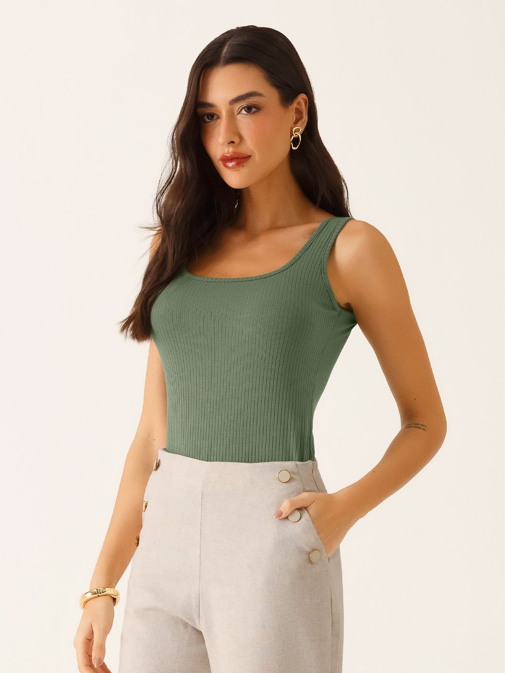 10800346 blusa danusa verde oliva 19200374 calca briele 1 1