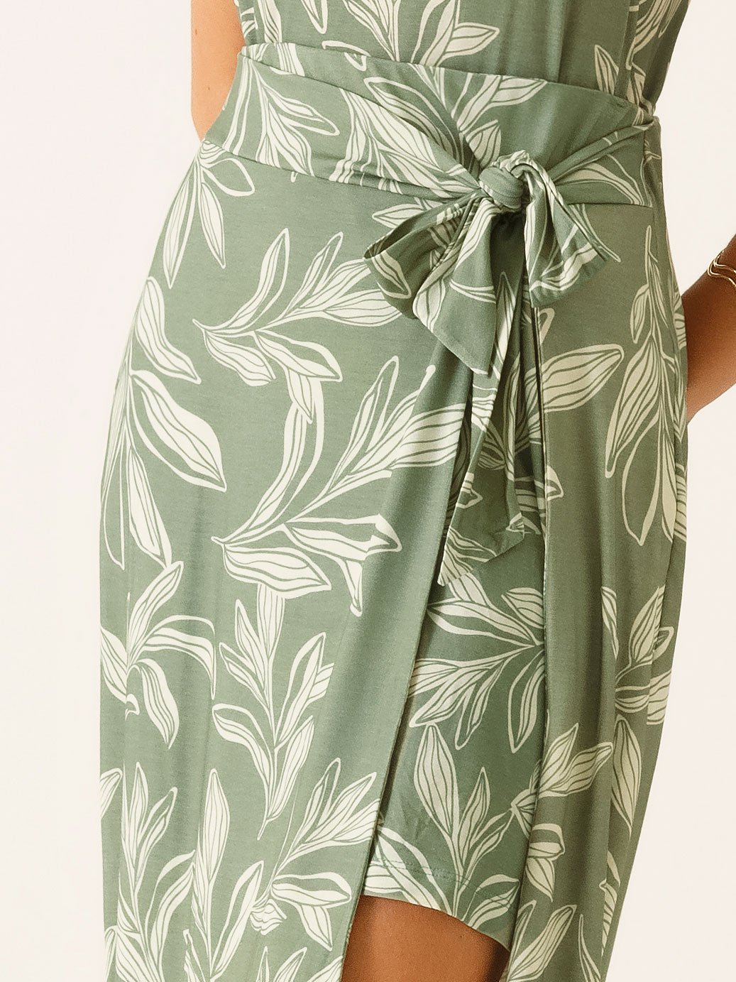 10800348 blusa riane 11000385 saia raquely 2