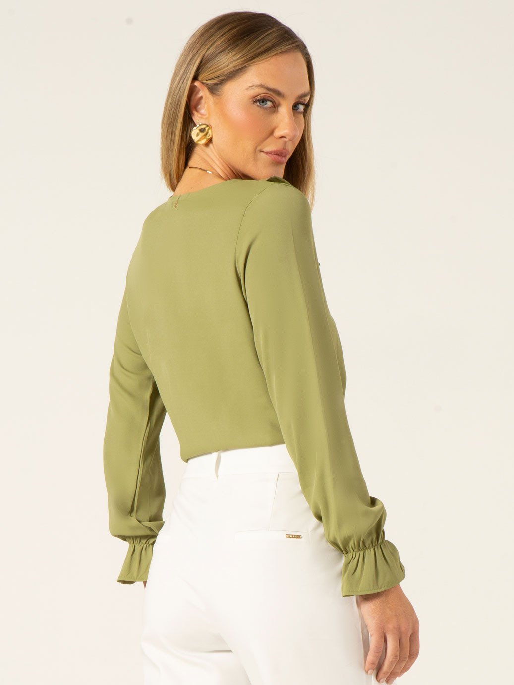 blusa manga longa com babados verde licia 1